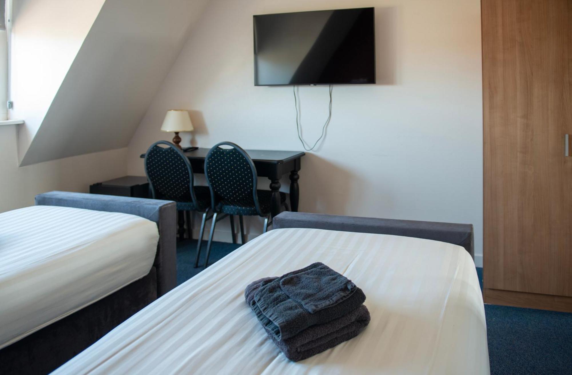 Hotel De Harmonie Sexbierum Exteriör bild